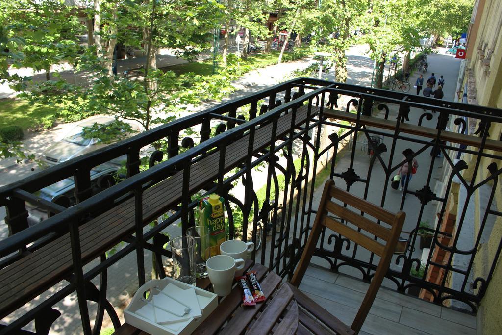 Belvárosi Apartmanszálló - Kiskunfélegyháza Exterior foto