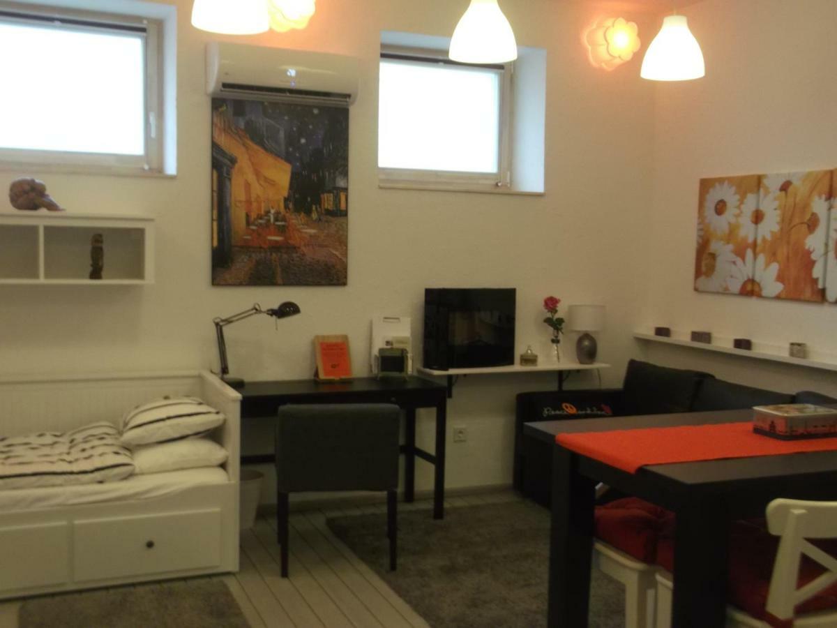 Belvárosi Apartmanszálló - Kiskunfélegyháza Exterior foto