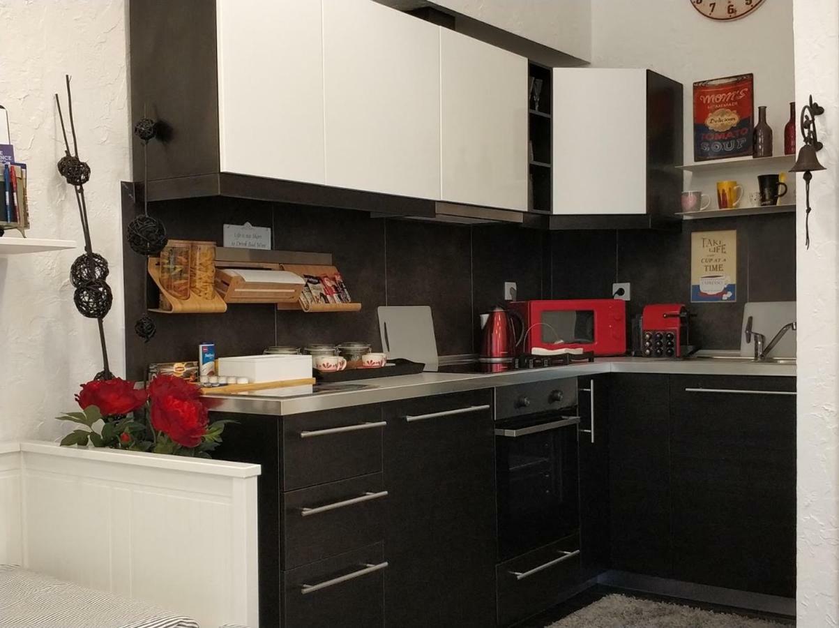 Belvárosi Apartmanszálló - Kiskunfélegyháza Exterior foto